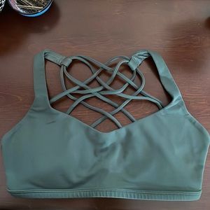 Lululemon Free to Be Wild Bra
